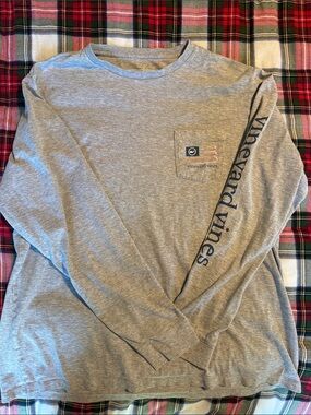 Vineyard Vines Light Gray Long Sleeve RWB Hockey Pocket Tee with Sleeve Logo